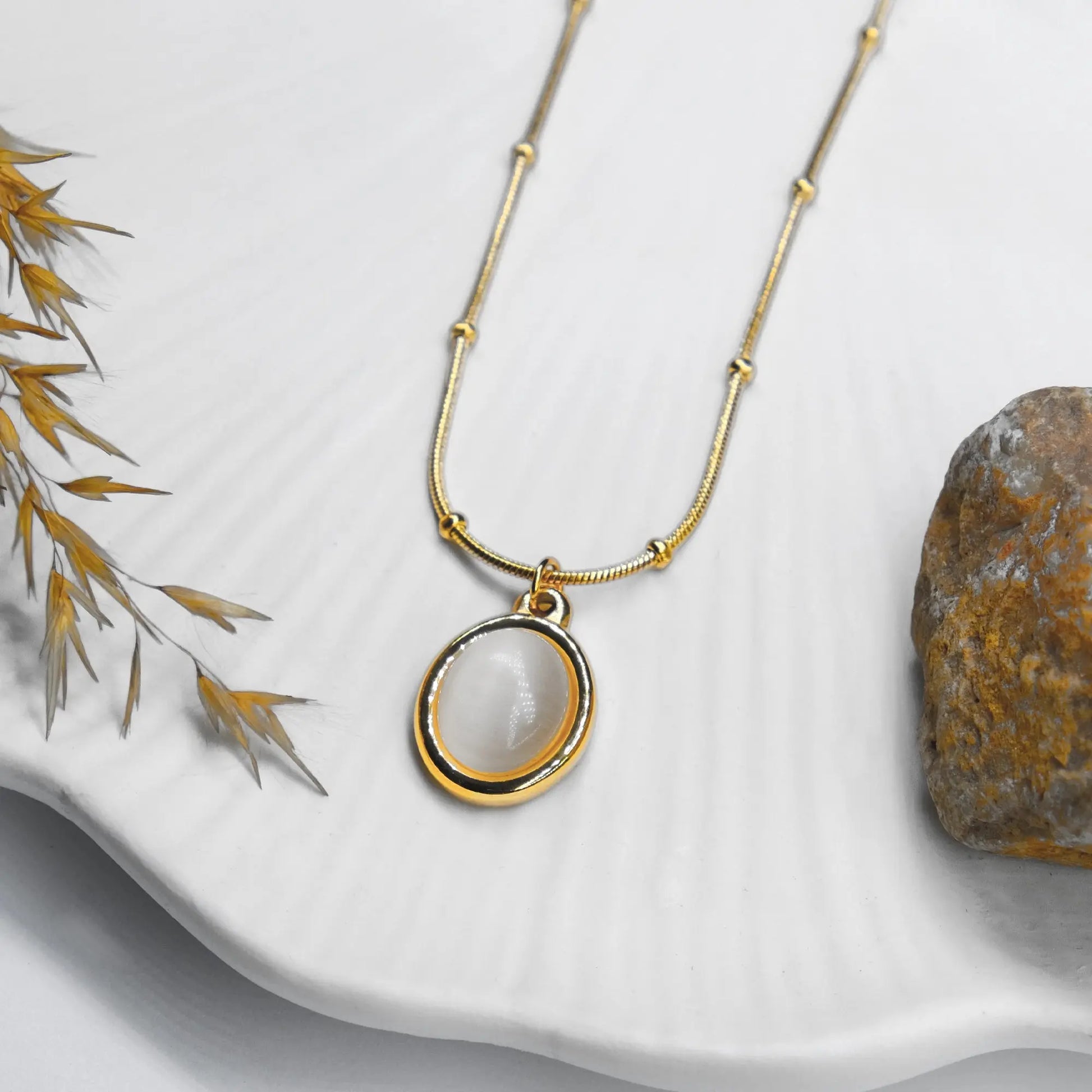 14 AYAR ALTIN KAPLAMA DORİKALI BEYAZ SEDEF KOLYE - Babil Takı