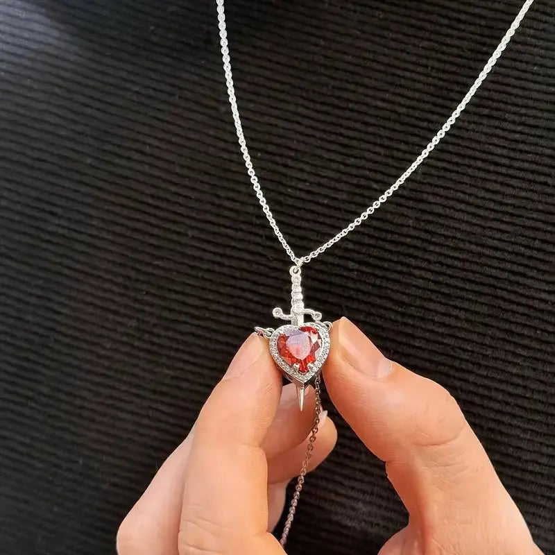 14 AYAR ALTIN KAPLAMA KALP VE KILIÇ KOLYE - Babil Takı